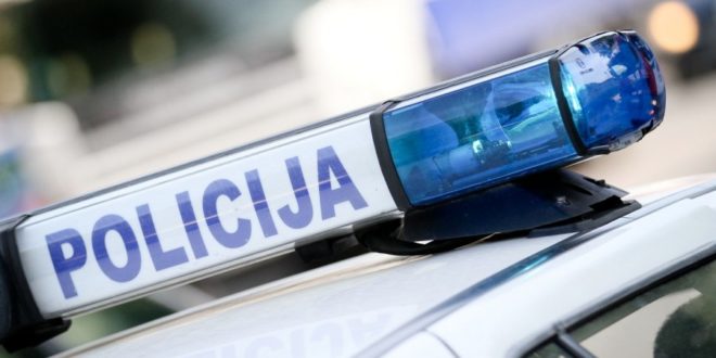 U Podgorici: Izrešetan auto Vjekoslava Lambulića