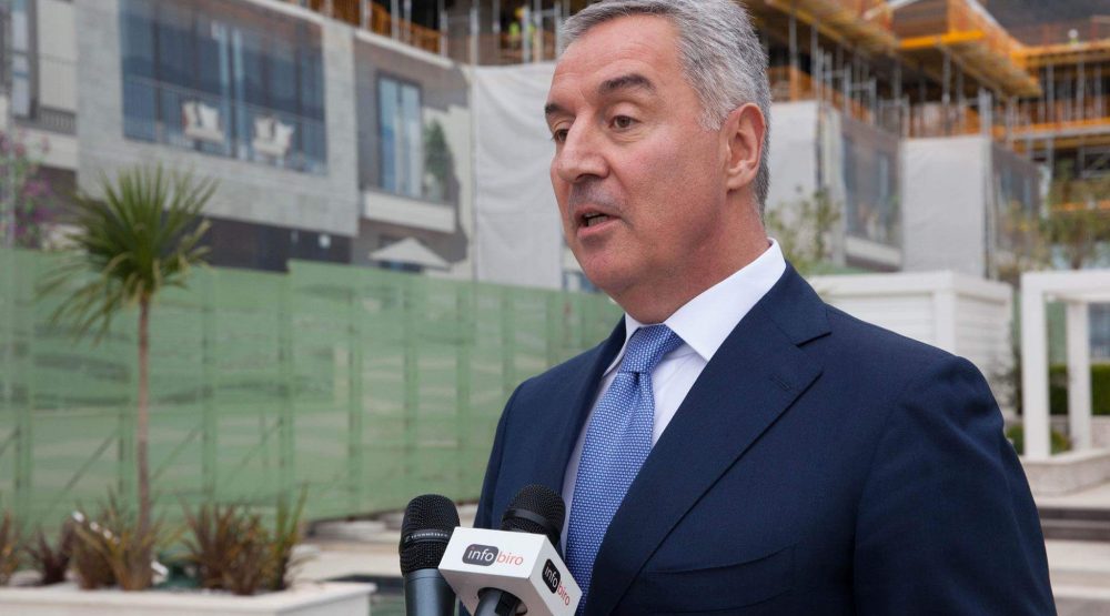 Đukanović u Tivtu: Na izborima branimo NATO!