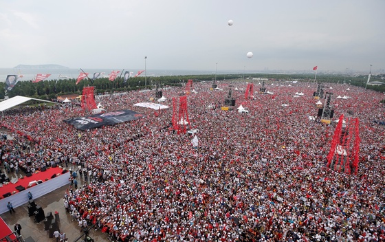 Izbori u Turskoj: Erdogan protiv oživljene opozicije