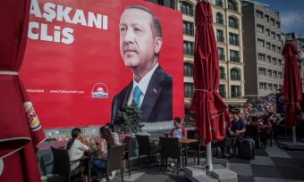 Izbori u Turskoj: Erdogan ubjedljivo vodi