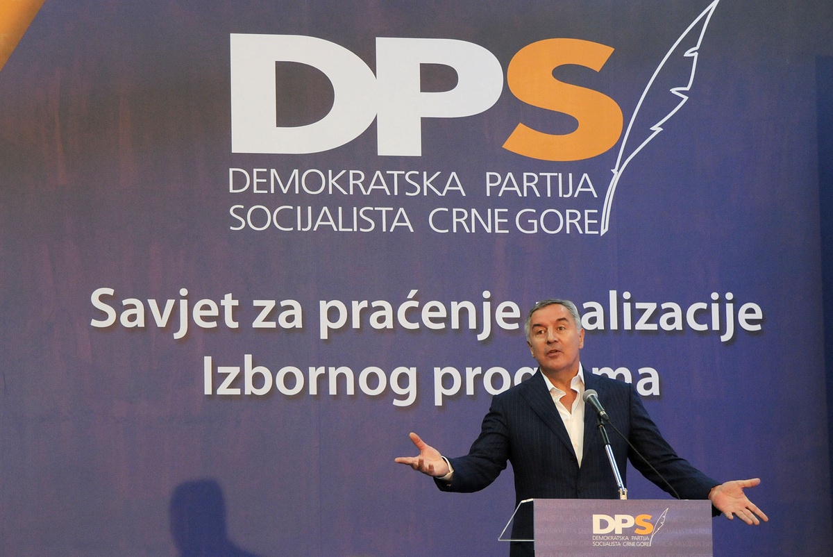 Vladajuća partija predala izvještaj poslovanja: DPS za godinu potrošio 3 miliona evra, grade zgradu kod Milovog stana!