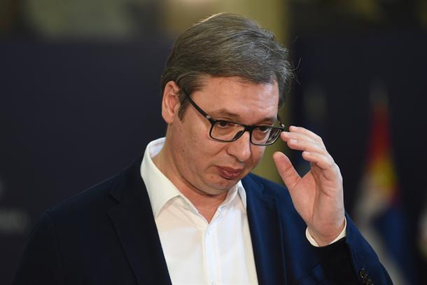 Vučić poručio opoziciji: Lažima i nesitinama se ne pobjeđuje