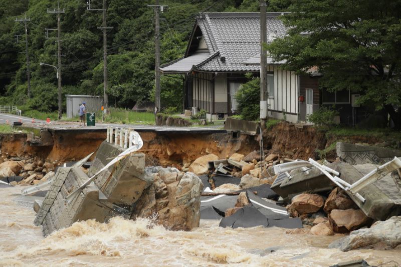 U Japanu: Kiša odnijela 38 života