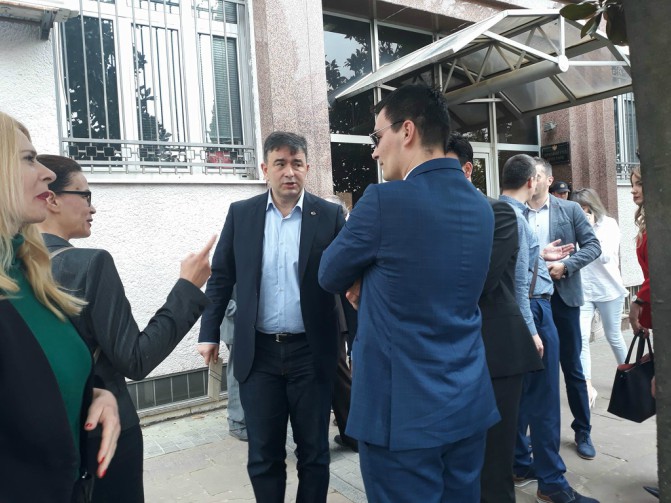 Sud u raljama politike: Traže zatvor i za Medojevića