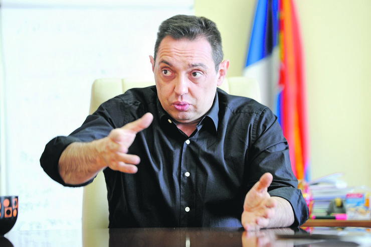 Vulin: Svijet sve opasniji, samo jaka i opremljena vojska garantuje mir