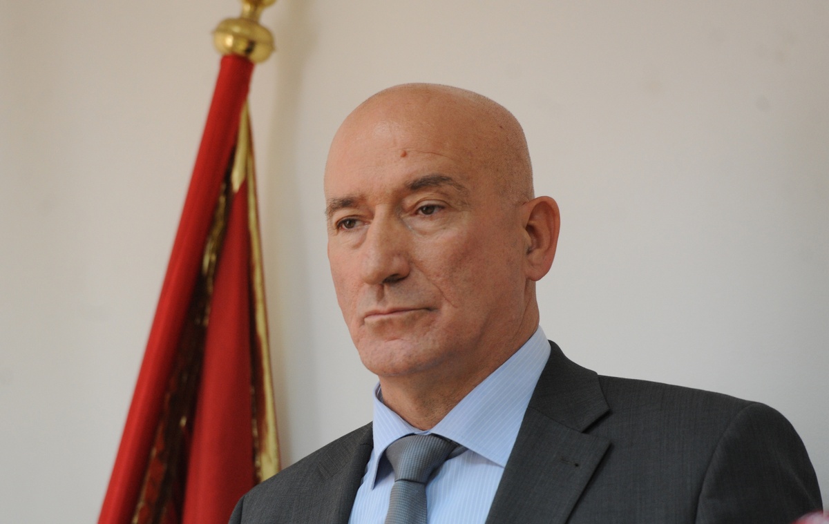 Katnić nastavlja sa biserima: Zamislite samo da se košarka igra rukama, pa onda bi sve stalo