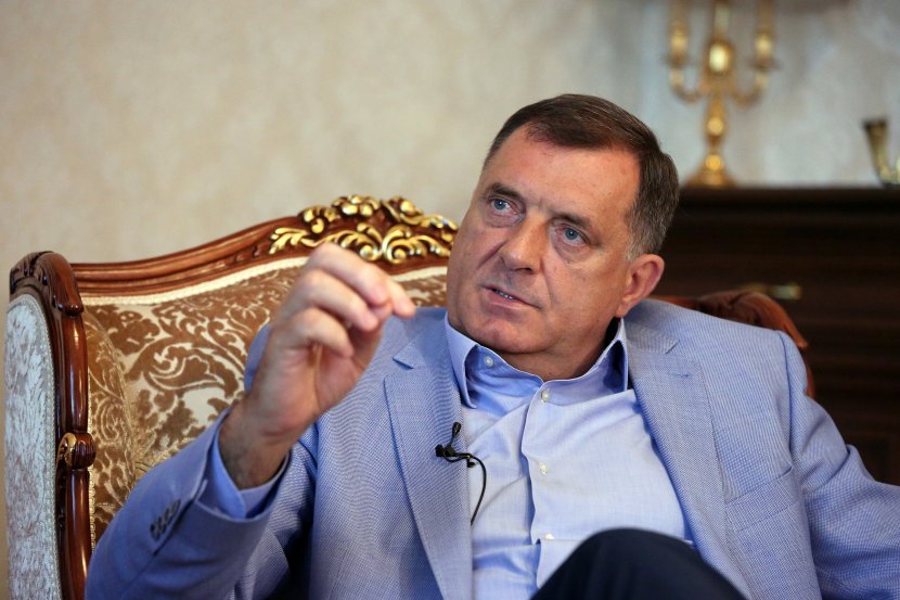 Dodik: U Crnoj Gori treba jačati snagu autoriteta srpskog naroda