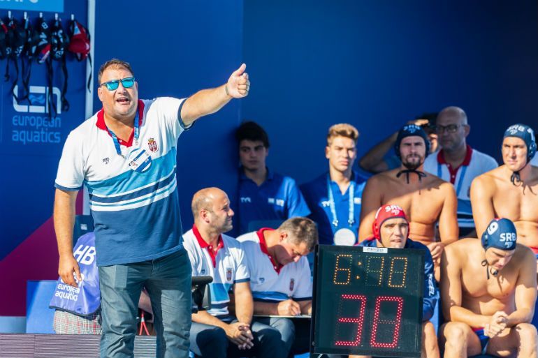 Delfini potopili i Slovačku: Pet slobodnih dana, pa Mađarska