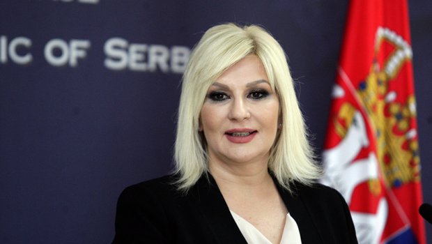 Mihajlović: Napadima na Vučića zbog Kosova kupe političke poene