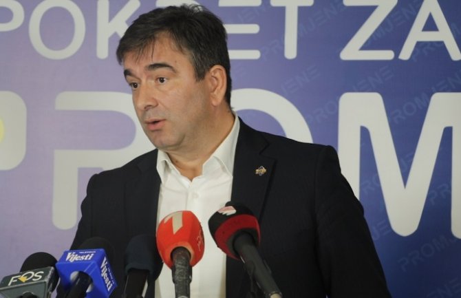 Medojević: Kupovinu glasova možemo spriječiti jedino da se naoružamo