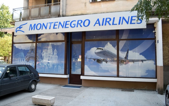 Opljačkana poslovnica Montenegroerlajnza