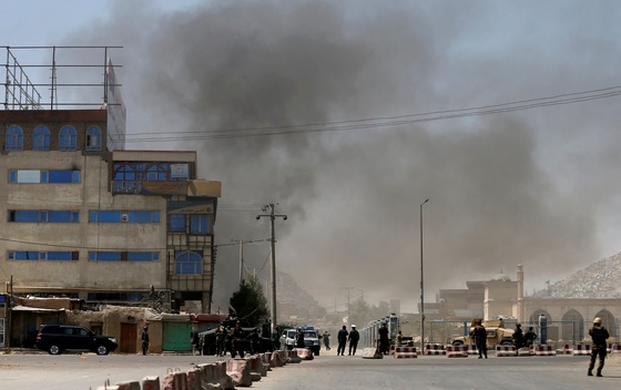 Kabul: Talibani raketama napali predsjedničku palatu