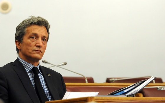 Pavlović za Sputnjik: Traženje izručenja operativca CIA je Đukanovićevo političko samoubistvo