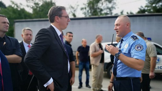 Policija spriječila Vučića da stigne u Banje: Ne mogu da rizikujem vaše živote!