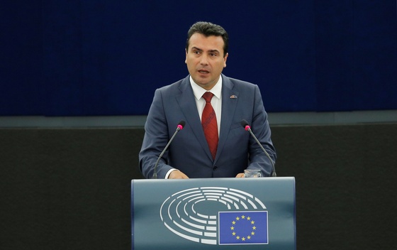 Zaev poručio građanima: Prihvatite novo ime ili izolaciju