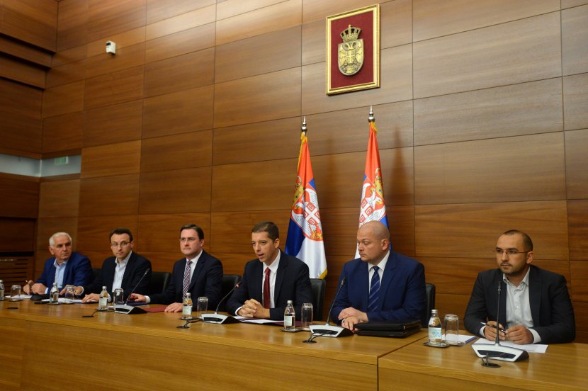 Veliki talas ulaganja na Kosovu, zajednička sjednica Vlade i predstavnika Srba na KIM