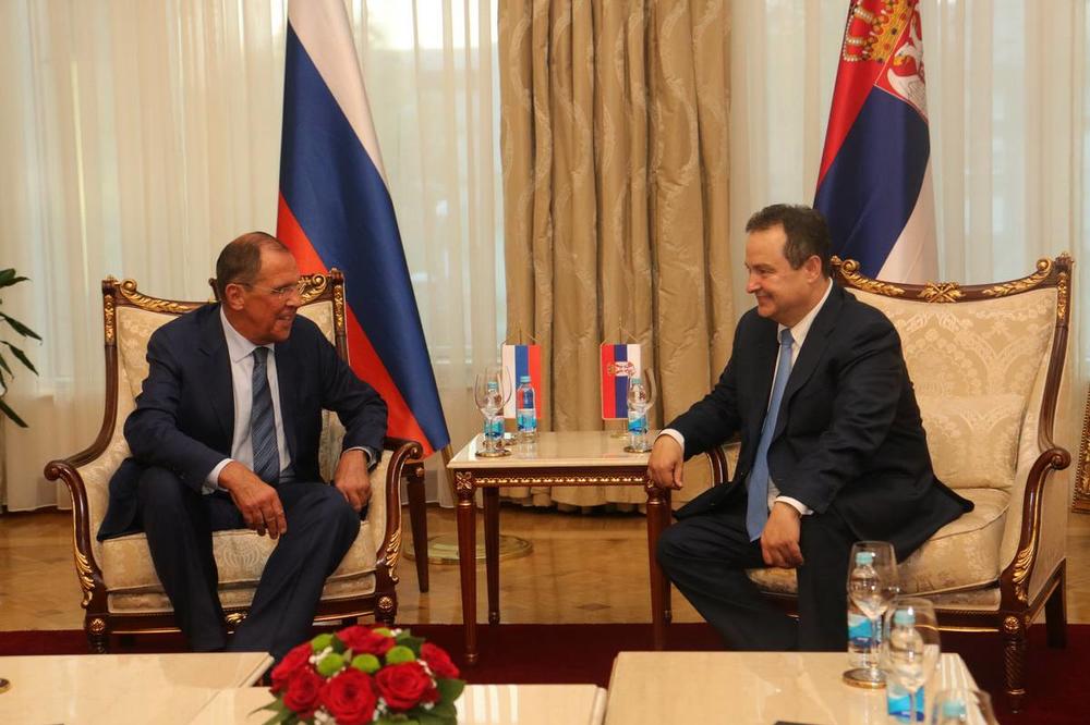 Ruski šef diplomatije podržao dijalog Beograda i Prištine
