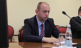 DNP tuži šefa pres centra Demokrata