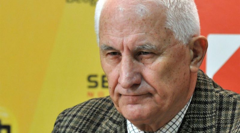 Bećković o kaznama i himni: Nije isto kada ne ustane neki mali ili veliki čovjek