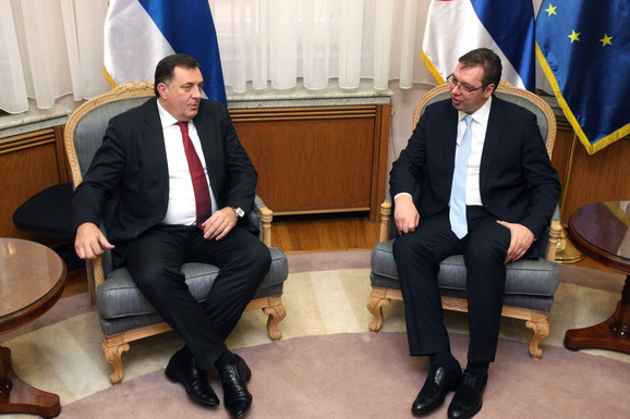 Vučić pisao Dodiku: Jasno je, Srbi su uvijek dežurni krivci