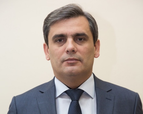Bošnjaci uslovljavaju: Na državnoj zastavi traže polumjesec!