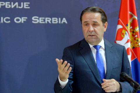 Ne smije da osudi DPS: Rasim Ljajić gura Srbe u vlast, koja progoni srpski narod u Crnoj Gori