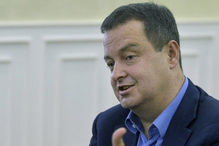 Dačić: Predložiću Vučiću uvođenje Dana srpske zastave!