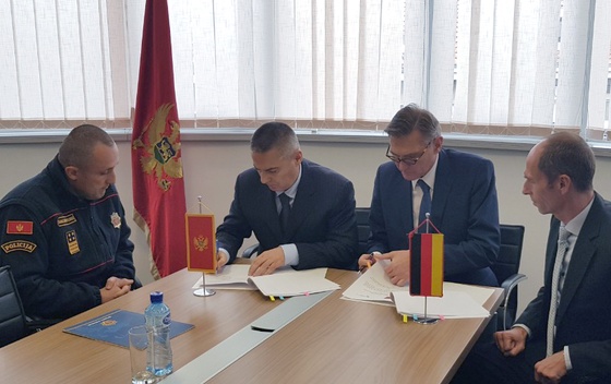 Njemačka policija donirala crnogorskoj vozila i vanbrodske motore