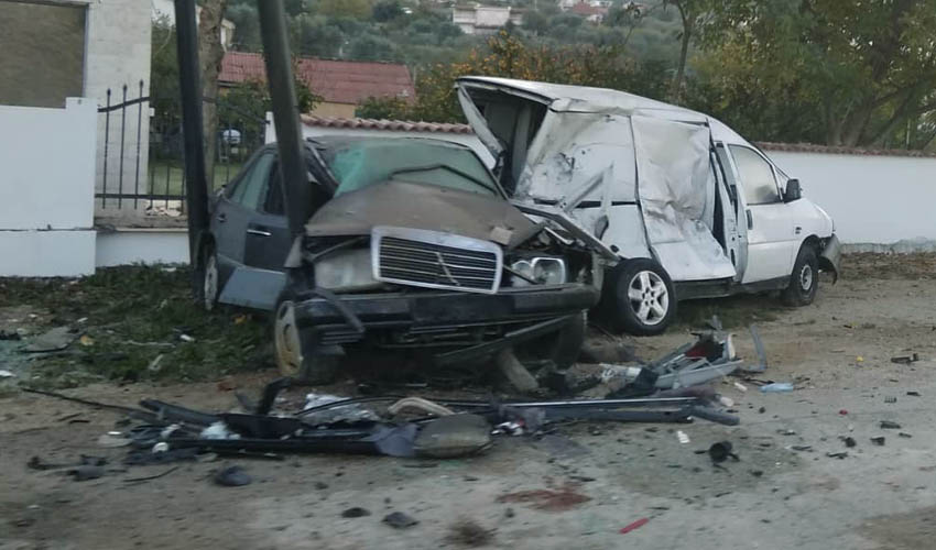 Povrijeđen Damir Pelinkvić iz Bara: Udario u parkirana auta, pa se zakucao u betonski stub