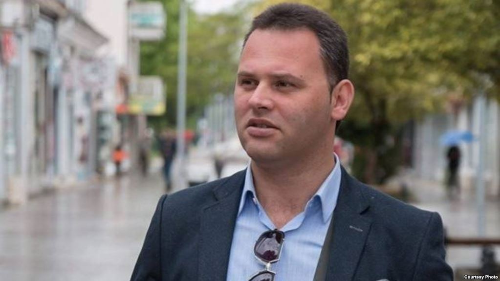 Mihailo Čađenović se obratio javnosti: Tužilac Saša Čađenović je špijun ANB-a, a za podmetanja će Bogu platiti!