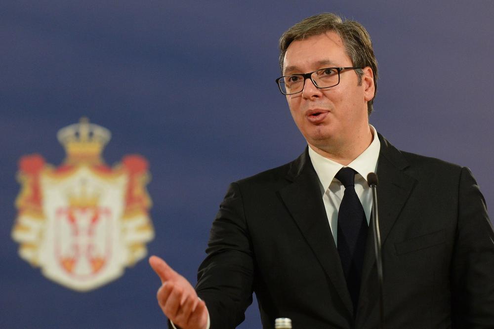 Vučić: Niko sa dugim cijevima ne može na sjever Kosova