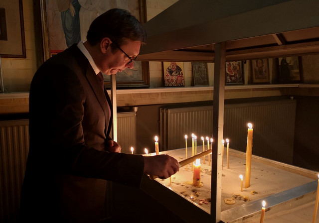 Vučić obilježio slavu u pravoslavnoj crkvi u Briselu