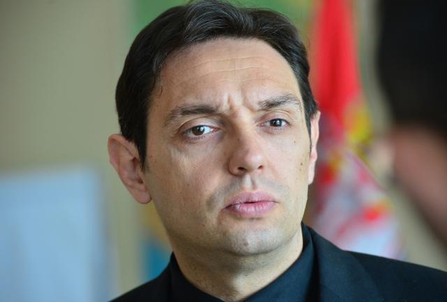 Vulin odgovorio Đukanoviću: Njegoš je divno rekao, “od Turčina gori poturica”!