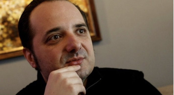 Raković: Milo ne čita knjige, ne radi na sebi i običan je dvojkaš