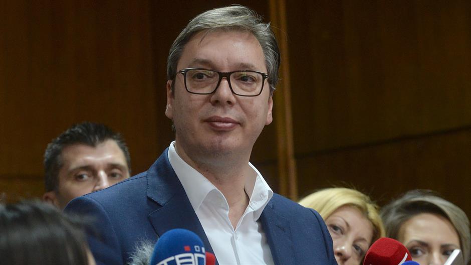 Vučić za Fajnenšel tajms: Pozivam opoziciju da traži raspisivanje izbora