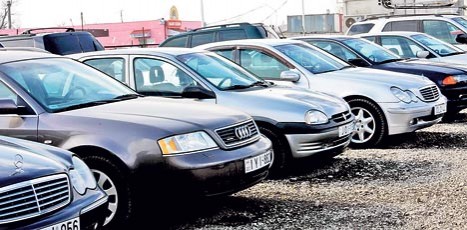 Prema podacima Interpola: Skupocjena ukradena auta završavaju u Podgorici!