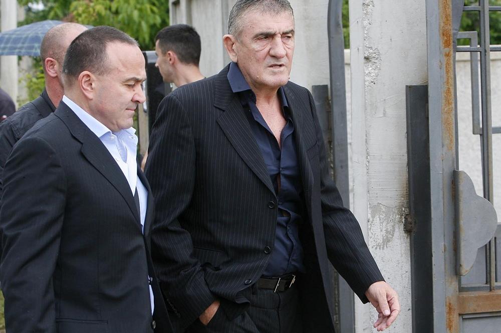 Italija stavila tačku na “duvansku mafiju”: Brana Mićunovića spasila zastara