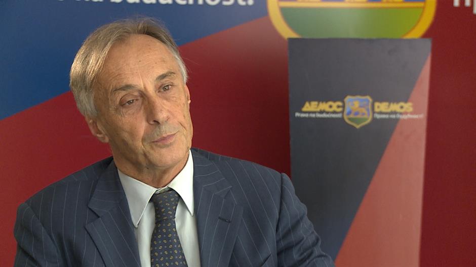 Lekić: Đukanović između katedre za istoriju i afere „Kum“