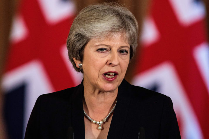 Britanska premijerka „preživjela“: Vladi Tereze Mej izglasano povjerenje