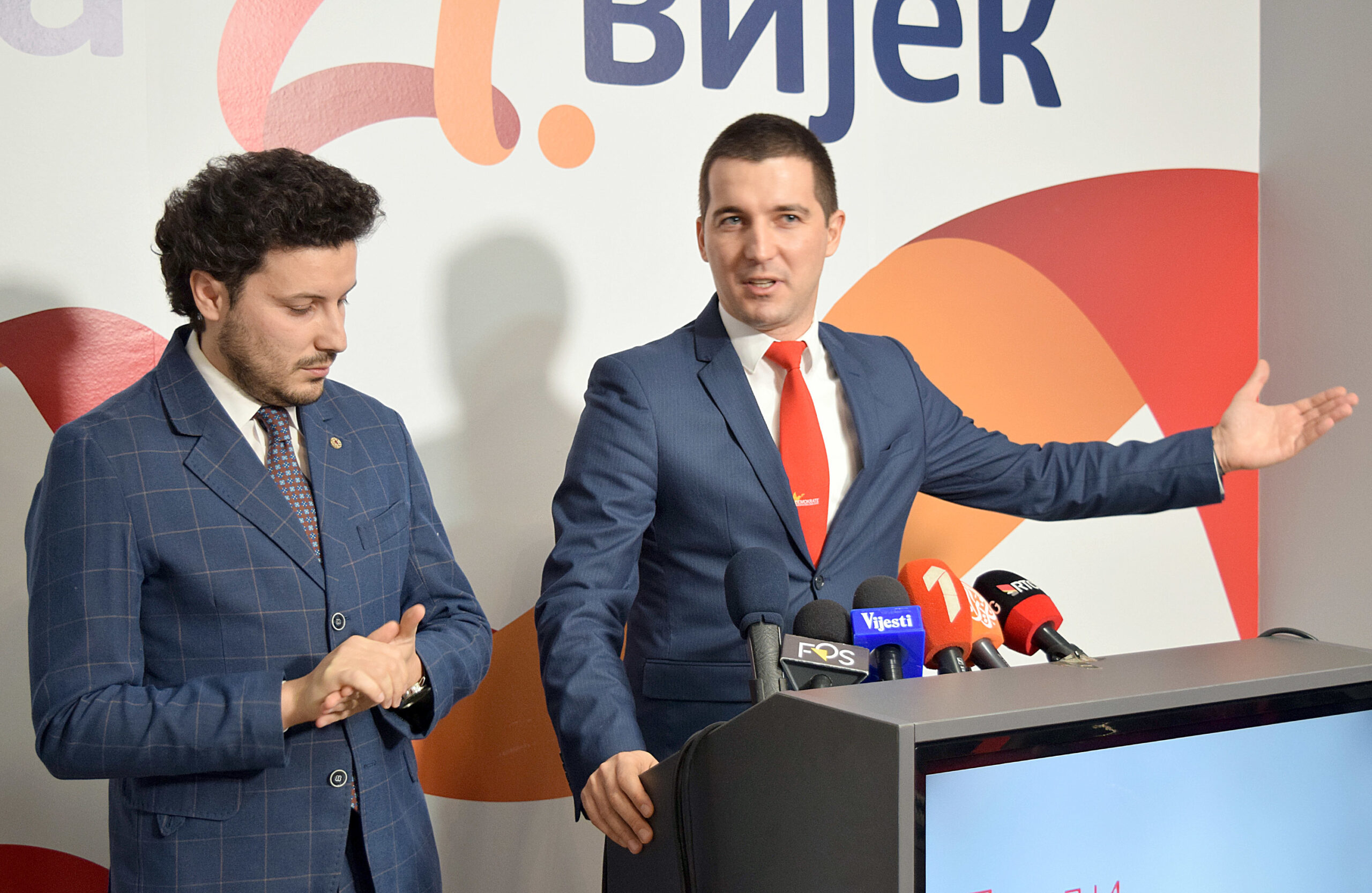 Demokrate i URA: Pozivaju na bojkot, a ne i na proteste