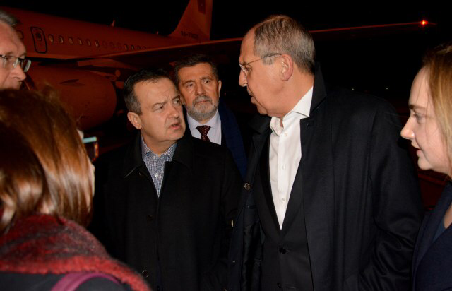Dočekao ga Dačić: Lavrov stigao u Beograd