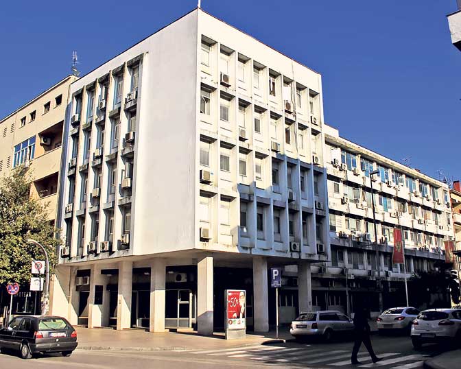 Specijalno tužilaštvo nastavlja da vrijeđa inteligenciju naroda: Ostalo im da još optuže Putina i Trampa