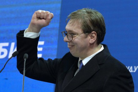 Vučić: Neće nas pobijediti ni 50 partija na listi