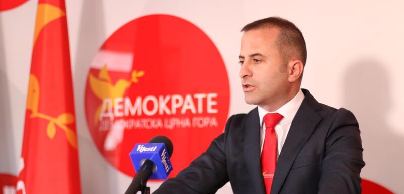 Pejović: „Koverta“ otkriva samo dio nepočinstava Đukanovića