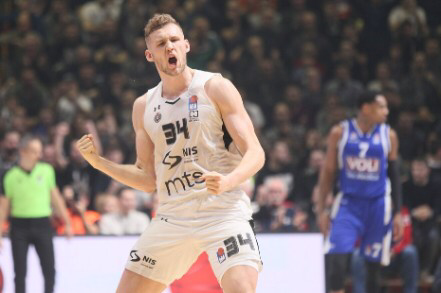 Partizan slomio Budućnost: Maestralni Lendejl i mađioničar Trinkijeri
