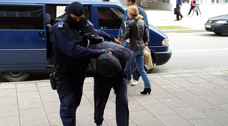 Cetinjanin prevozio migrante u gepeku