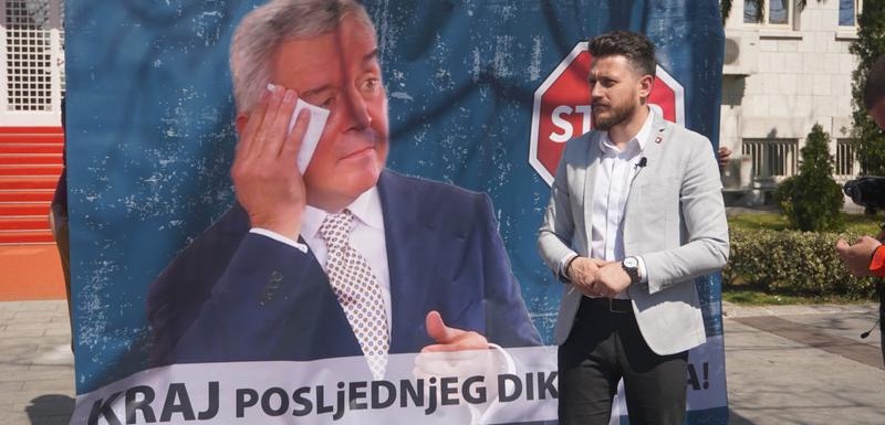 URA održala performans: Uzalud hapsite kombije i režirate prekršaje