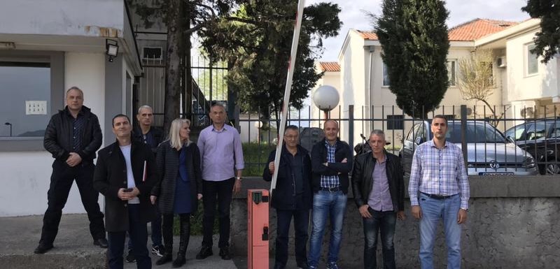 Nastavnici: Šaranović manipuliše, podmeće, vrši mobing nad službenicima