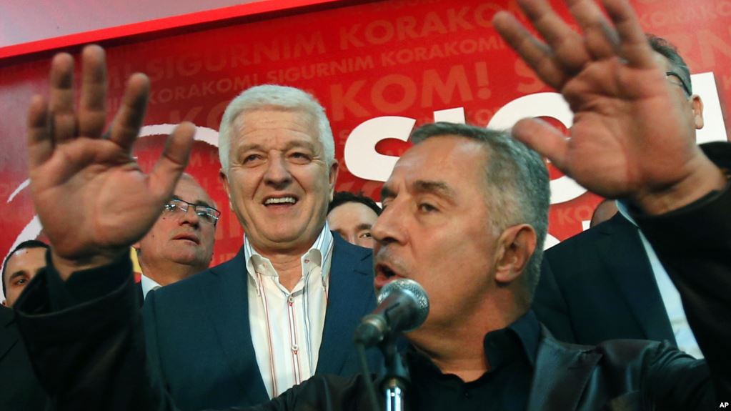 Đukanovićeva mafijaška država: Pučem došao na vlast, ideologiju mijenjao kao donji veš