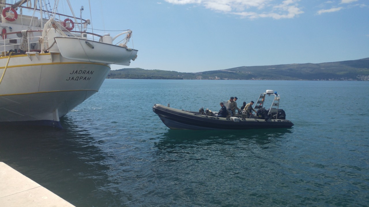 Droga kriminalnih grupa nađena na školskom brodu „Jadran“